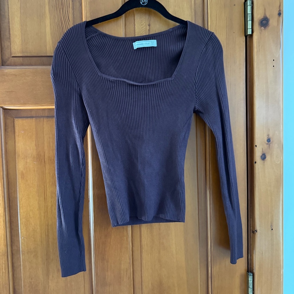 Abercrombie and Fitch long sleeve square neck brown top
